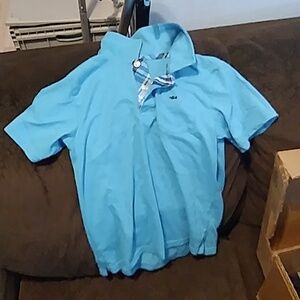 T-shirt plaid collar